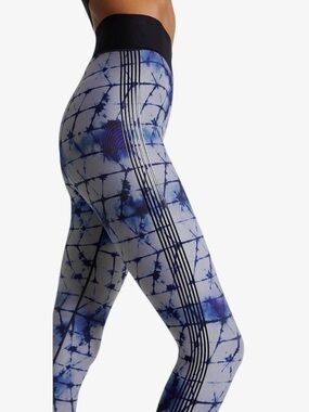 Ultracor Get It Fast Shibori Ultra High Legging in Blue/White Women’s Size S